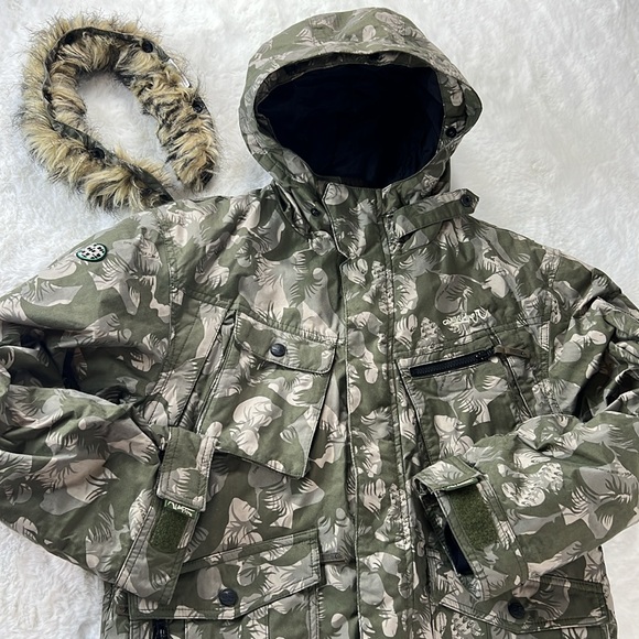 QUIKSILVER Squadron No70 Ski Snowboard Jacket Taped Seams Adjustble Camo Youth L - Picture 1 of 17